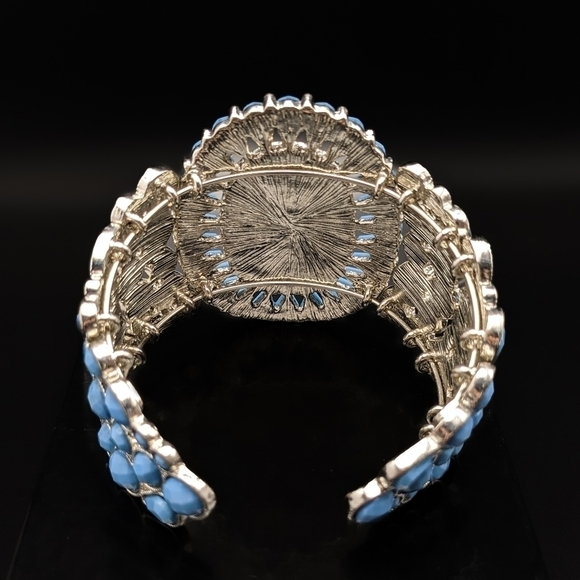 TURQUOISE Style Large Cuff Bracelet in Silver Tone - Picture 3 of 4